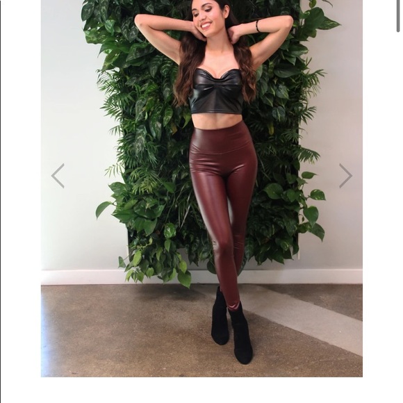 ❌SOLD❌✨NWT✨ BLACK FLORIAN VEGAN LEATHER BRALETTE✨SAVOY ACTIVE - BLACK✨ - Picture 9 of 9